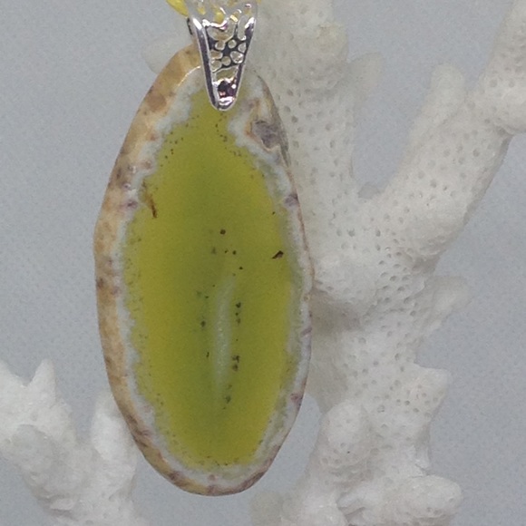 Slice Crystal Agate Necklace on Waxed Cotton Cord - Picture 6 of 12